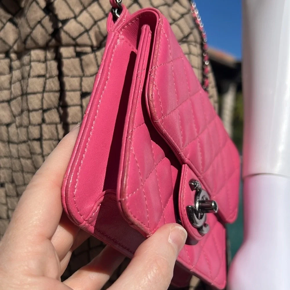 Authentic CHANEL Lambskin Quilted Mini Crossing Flap Pink